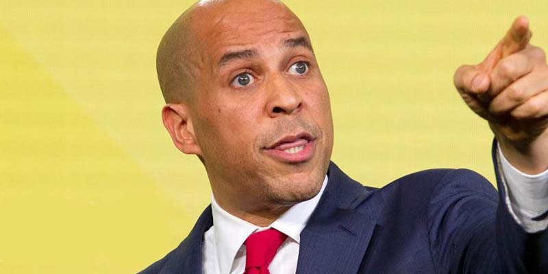 Cory Booker speaks to supporters