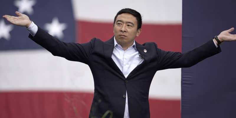 andrew-yang-arms-open